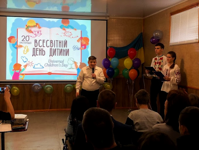 Над шутками Николая хохотали все