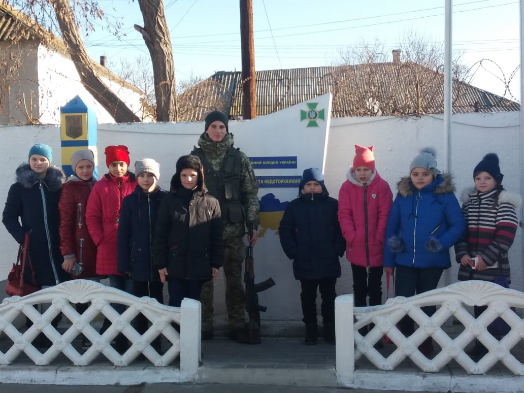 В гостях у пограничников пятиклассники побывали в первый раз