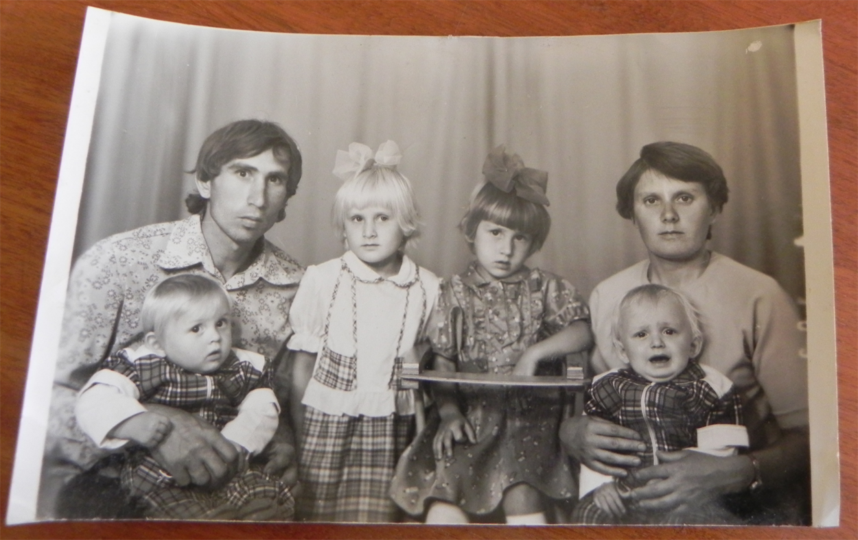 На&nbsp;этом фото нет только самой младшей дочери Марии. Она еще не&nbsp;родилась